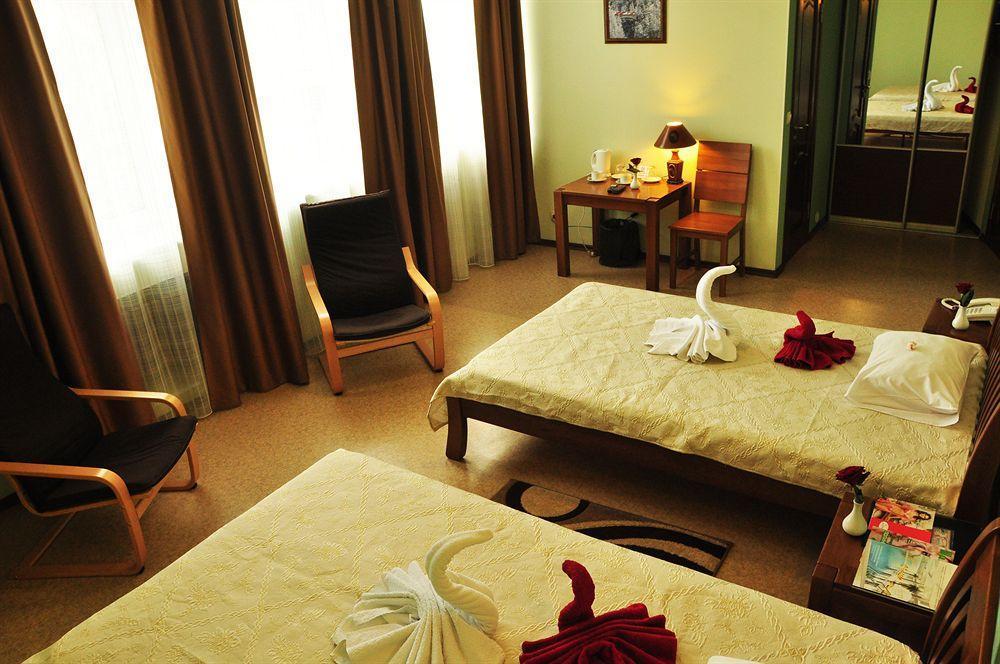 Hotel An-2 Харків Екстер'єр фото