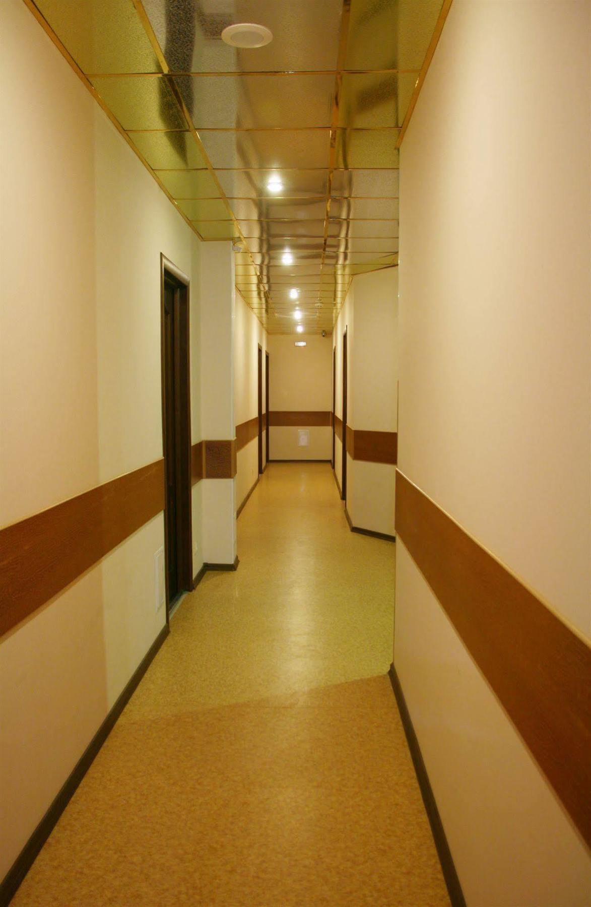 Hotel An-2 Харків Екстер'єр фото
