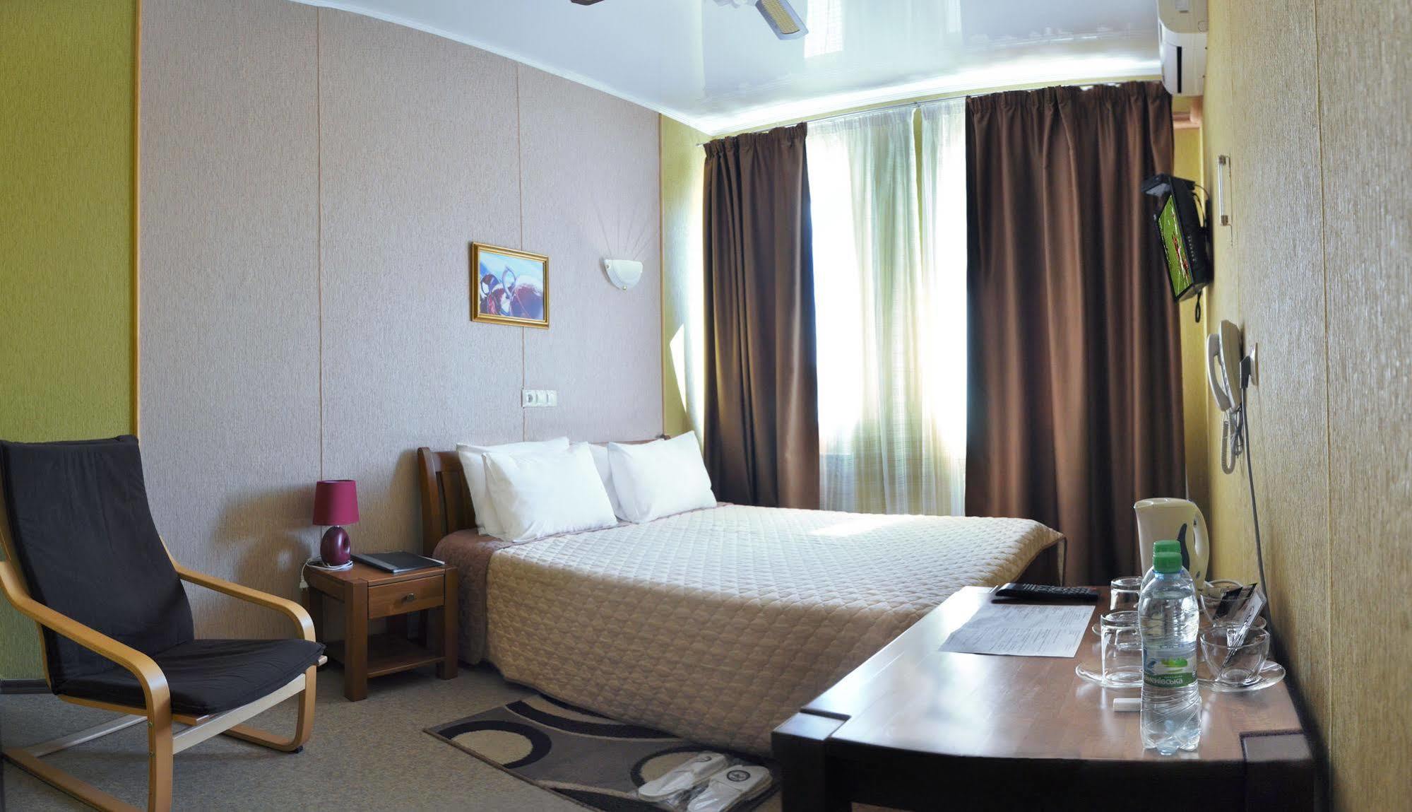Hotel An-2 Харків Екстер'єр фото